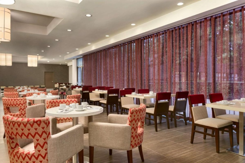 DoubleTree by Hilton Hotel Toronto Airport West Image 30